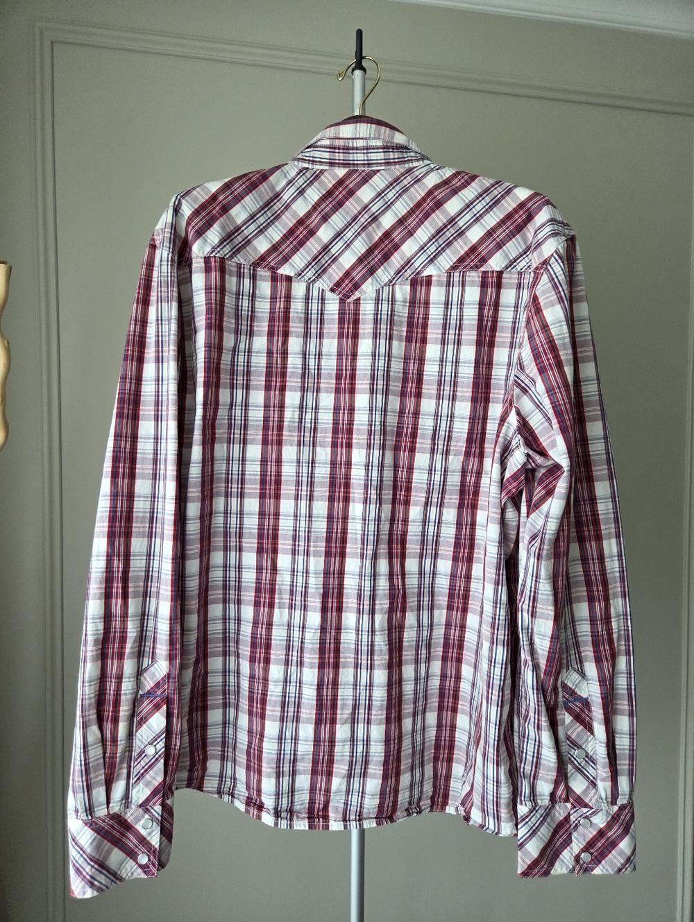 True Religion Red and White Plaid Button-Down Mens Sz.3XL Shirt - Picture 3 of 7